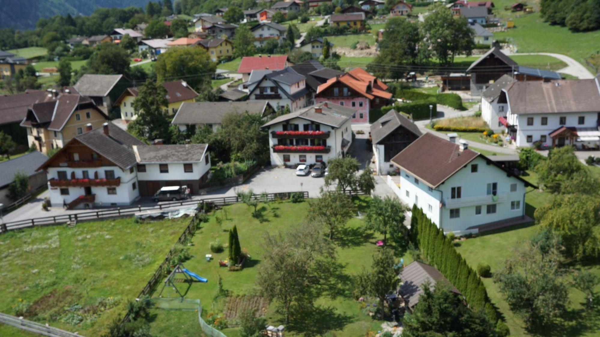 Gaestehaus Zwischenberger Obervellach Exterior foto